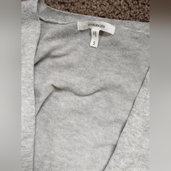 Gray Cardigan 🩶 - Picture 3 of 3